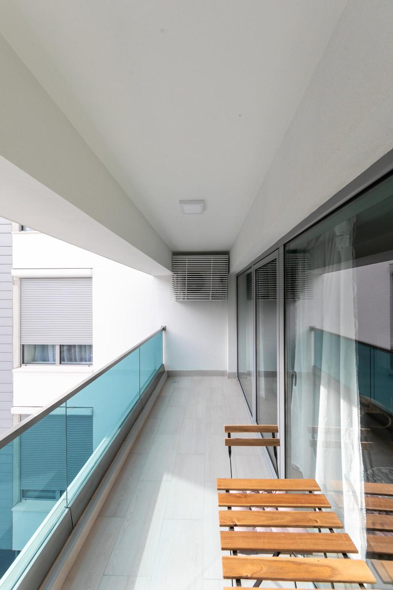 Blue Shadow - Moxa Home - New Building Bükreş Dış mekan fotoğraf